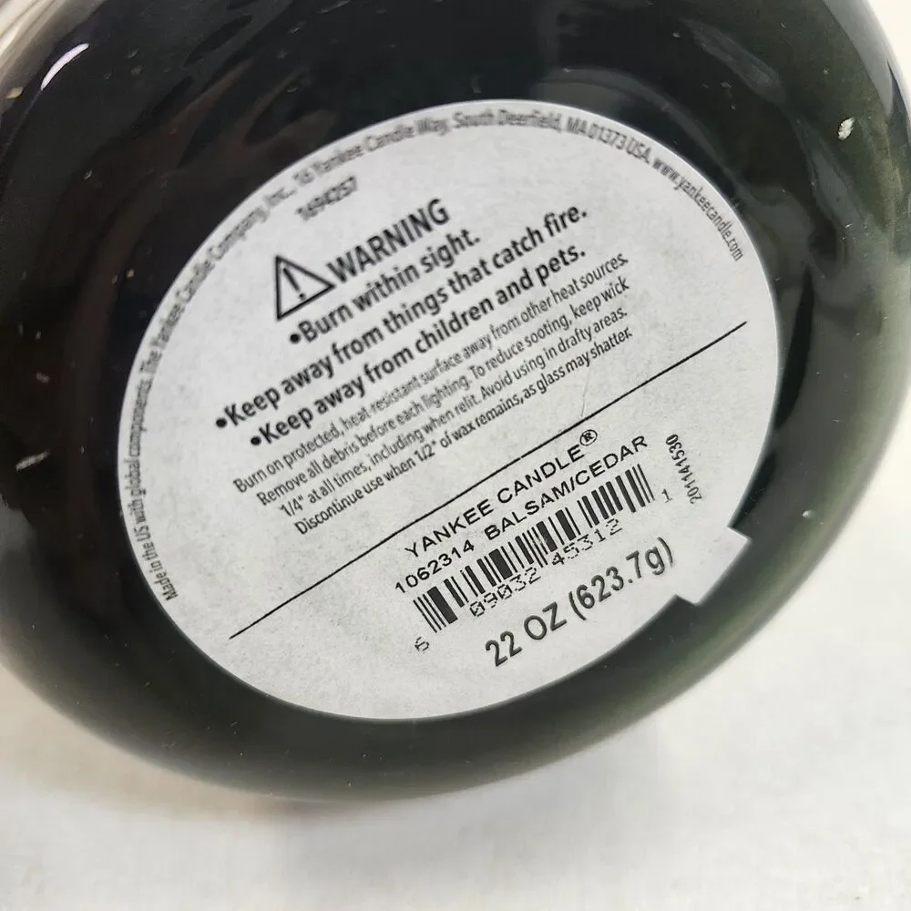 Yankee Candle Balsam Cedar Christmas Winter Holiday Large 22 oz Jar Wax Scented